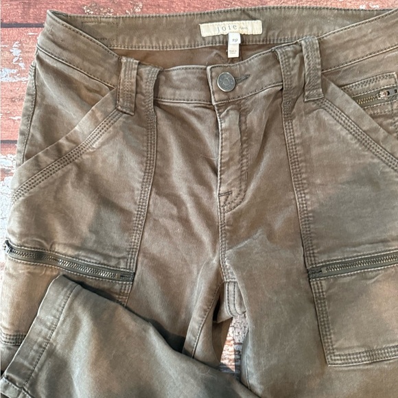 Joie olive  Cargo Pants - Picture 2 of 8